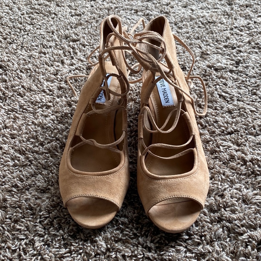 New! Steve Madden Sandals